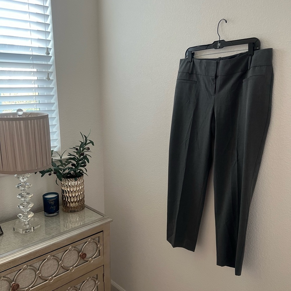 NEW The Limited Gray Ankle Pants - Drew Fit